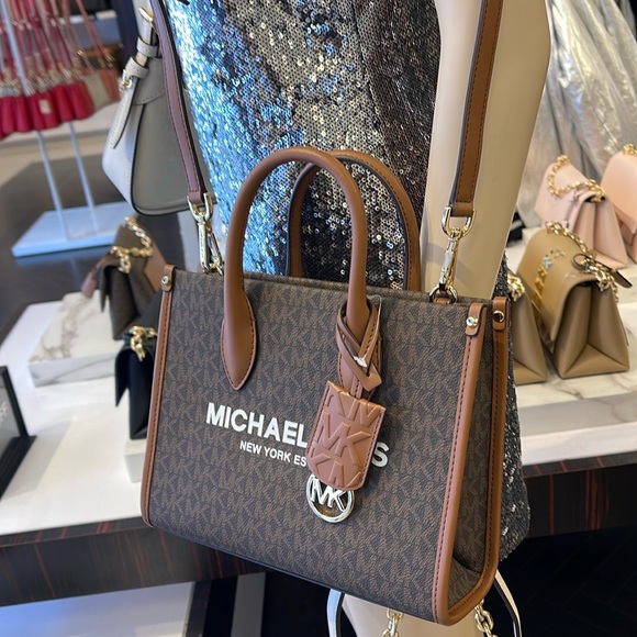 MICHAEL KORS
Mirella Small Logo Crossbody Bag
Brown 
NWT - Picture 6 of 16